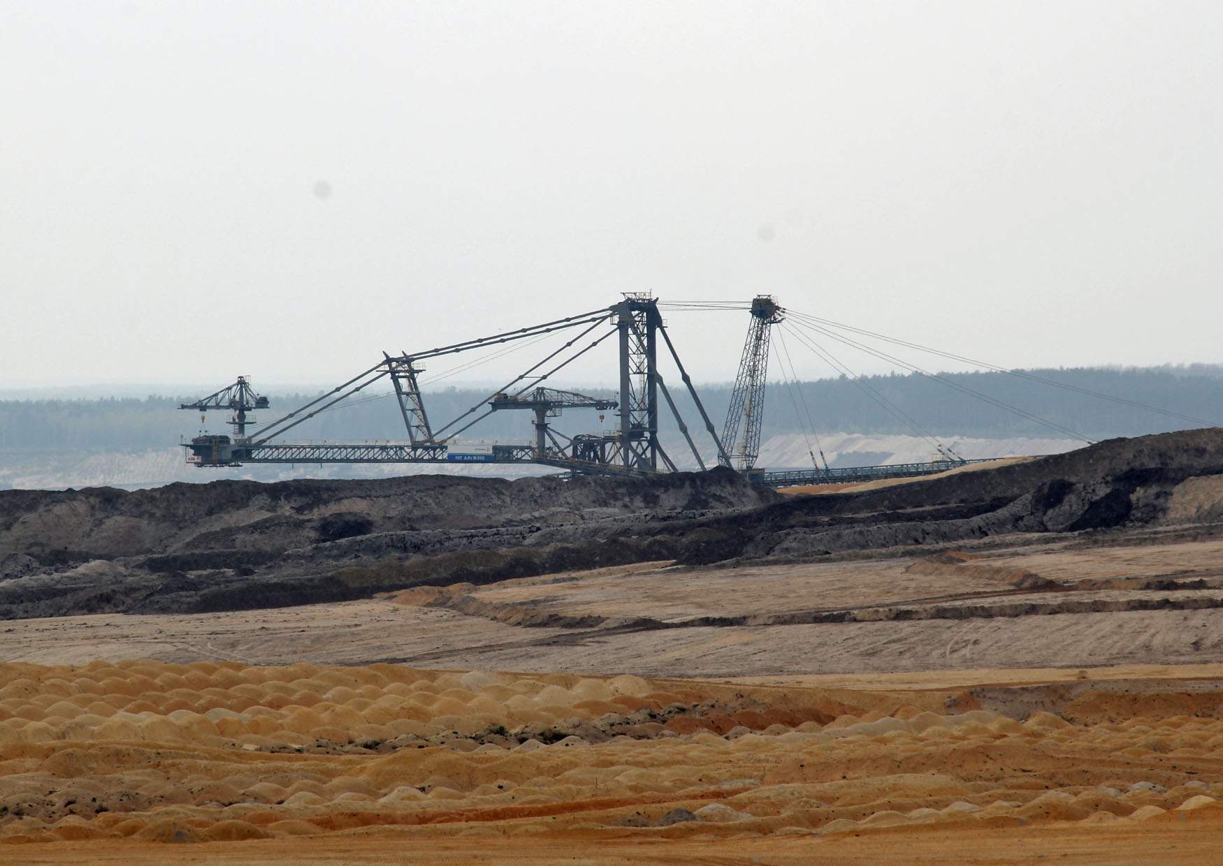 Förderbrücke im Tagebau Welzow