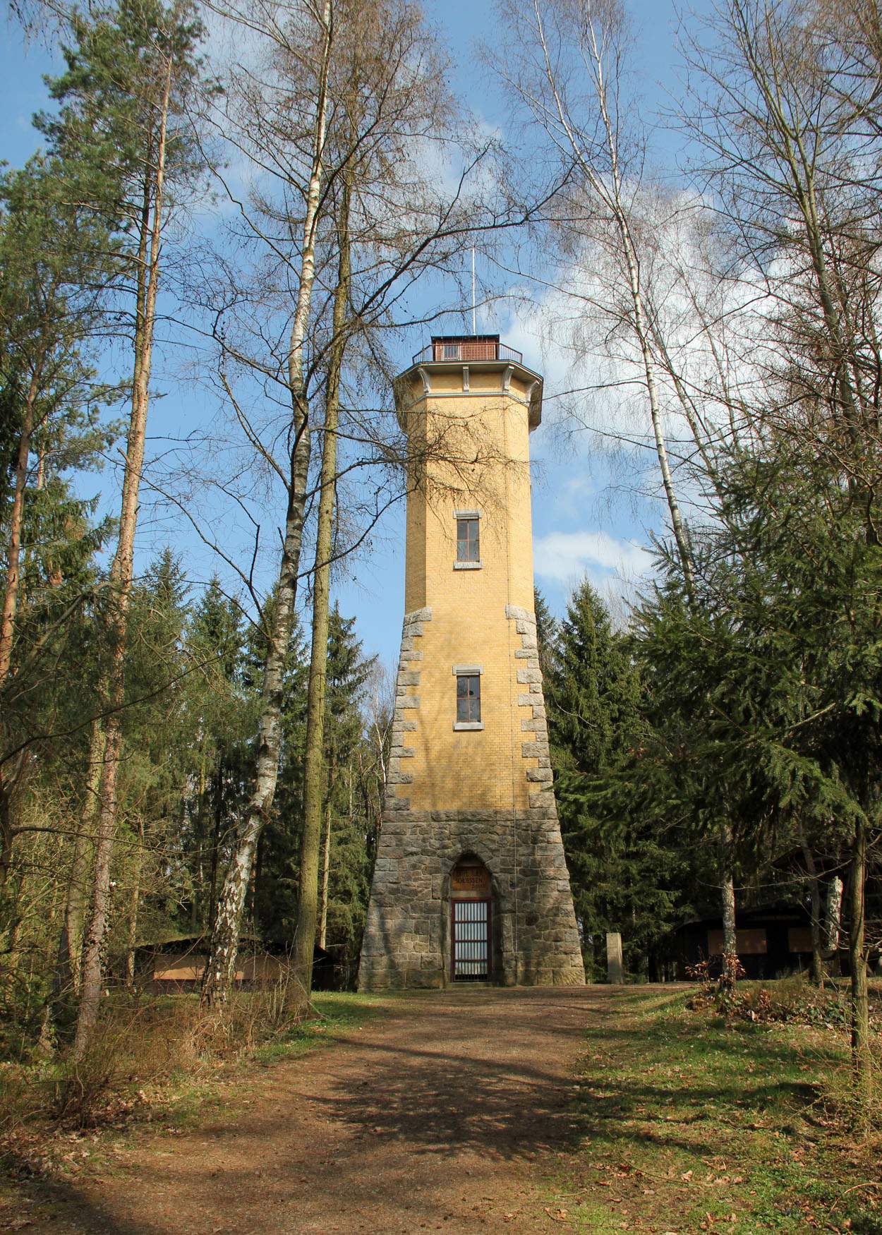 Perlaser Turm